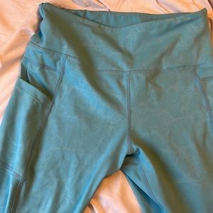 Zyia Aqua Light n Tight high rise 7/8